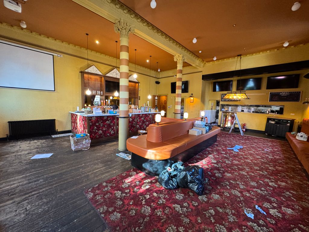 Property photo 3 of 12