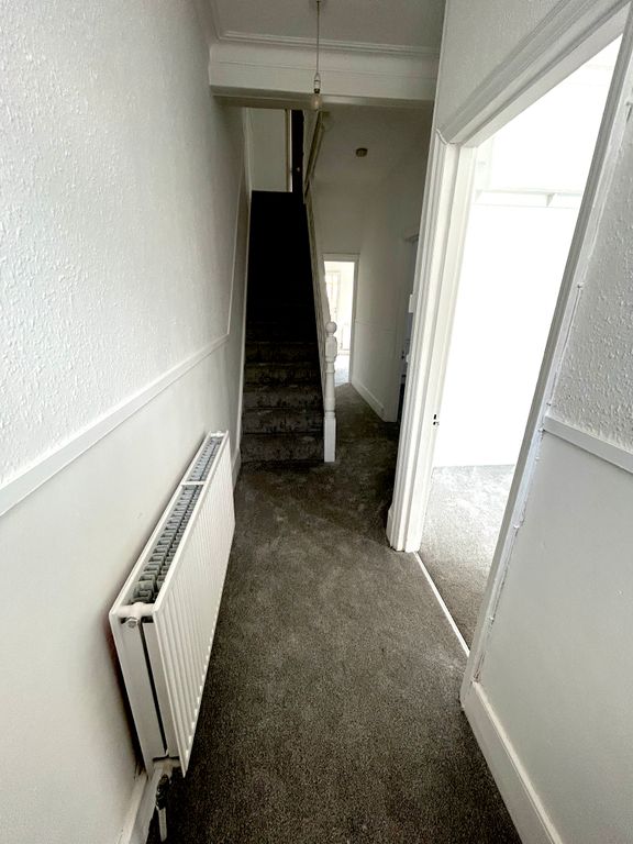 Property photo 2 of 26