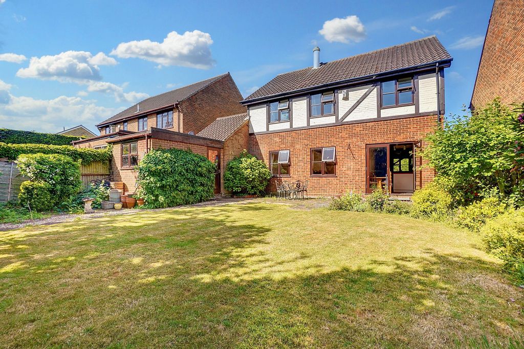 Property photo 2 of 19