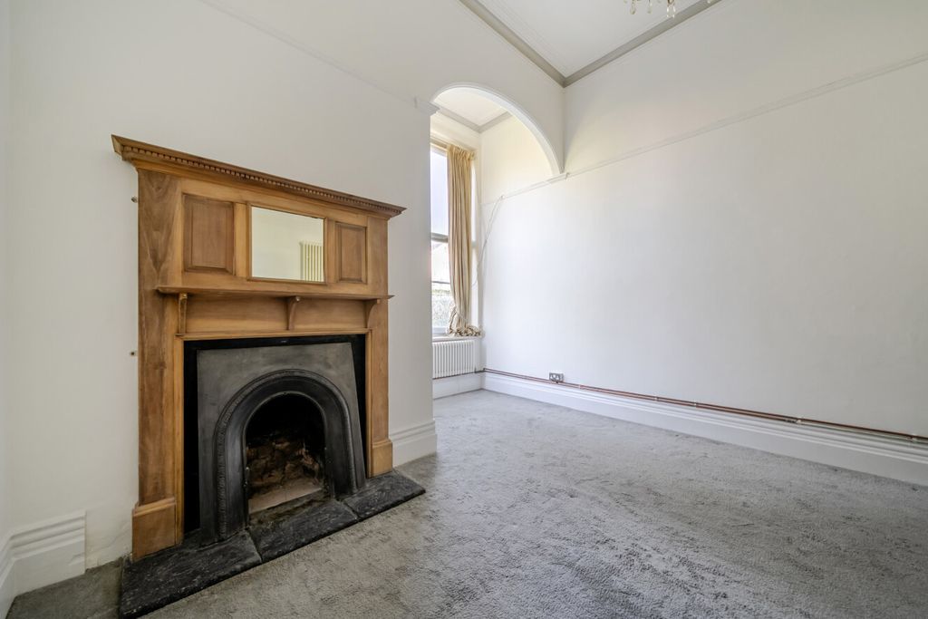 Property photo 3 of 20 1455445-11-69F47B...