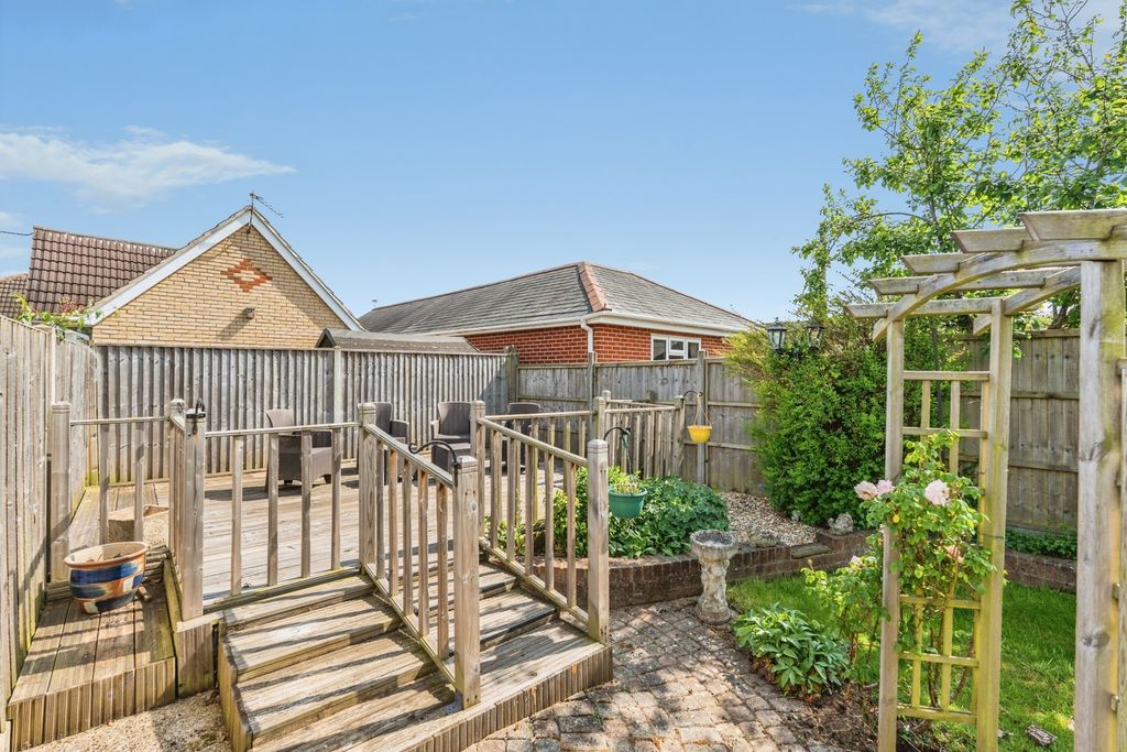 Property photo 3 of 19 Pbox-Img.Jpg