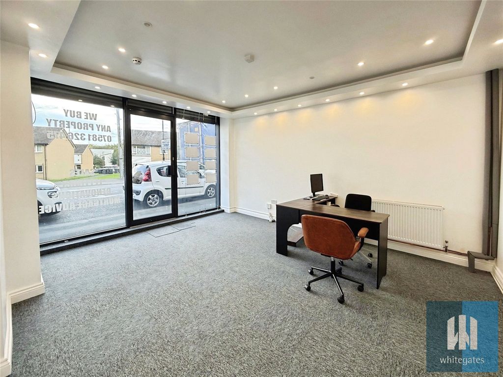 Property photo 2 of 34 Picture No. 30