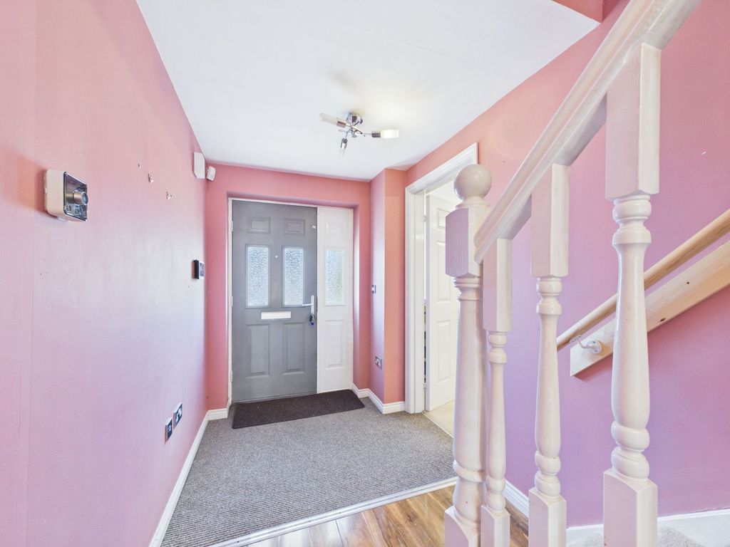 Property photo 2 of 30