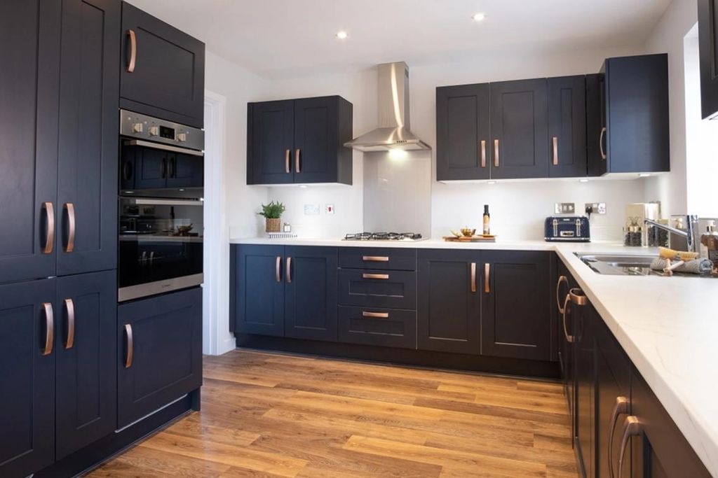 Property photo 2 of 8