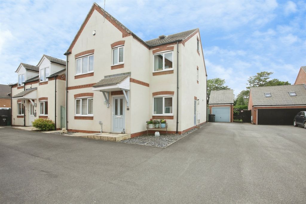 Property photo 1 of 31
