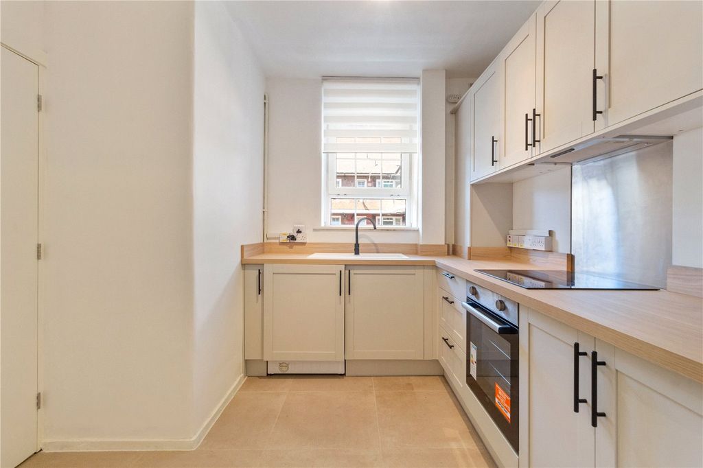 Property photo 1 of 13 Picture No. 04