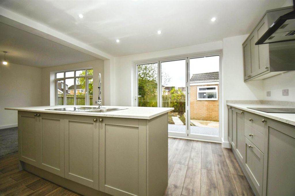 Property photo 2 of 21 Open Plan Kitchen/Dining/Living Room