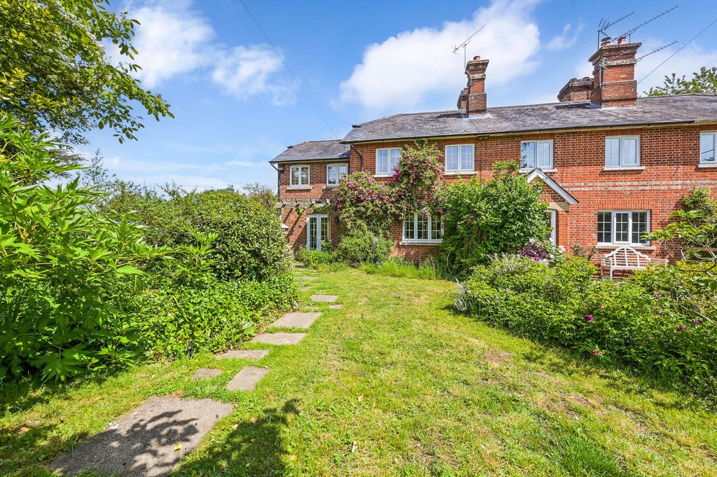Property photo 2 of 35