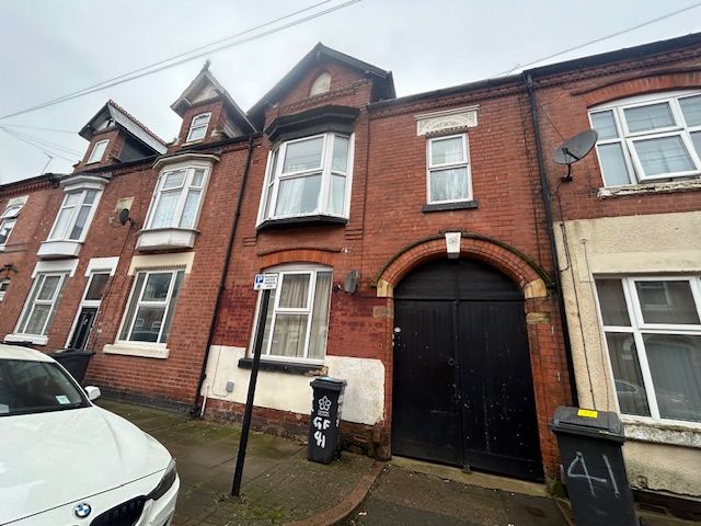 Property photo 1 of 12