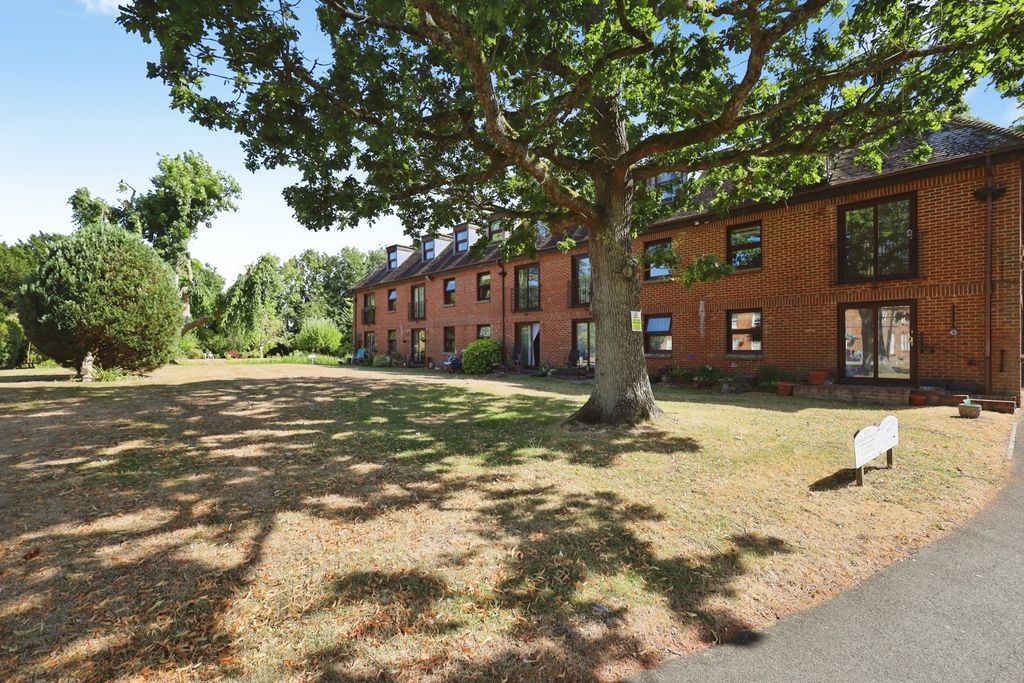 Property photo 1 of 21 Pbox-Img.Jpg