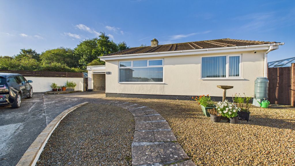 Property photo 1 of 12 3Â Bedroom Bungalow For Sale