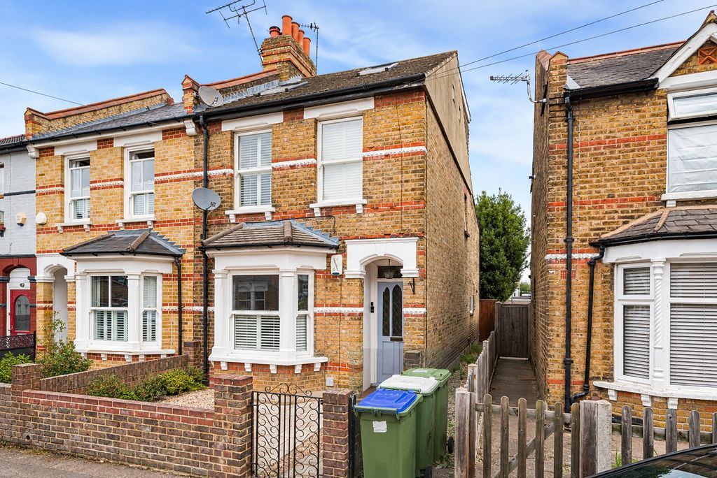 Property photo 1 of 17 External