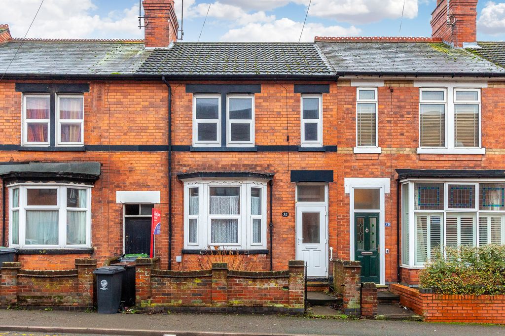 Property photo 1 of 14 Front