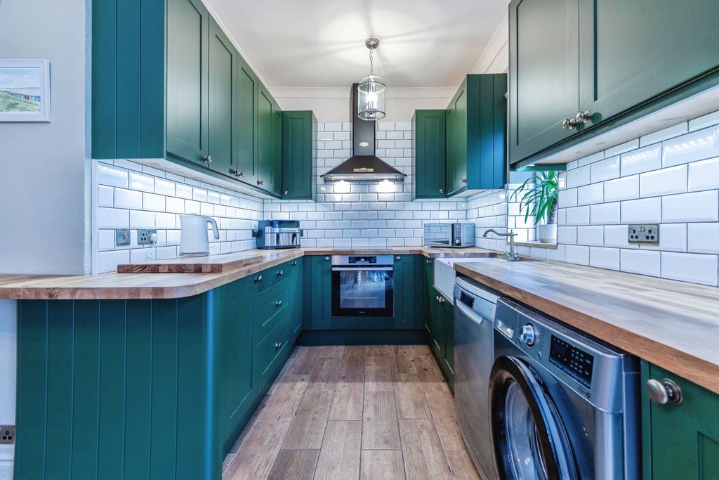 Property photo 2 of 20 Kitchen/ Diner