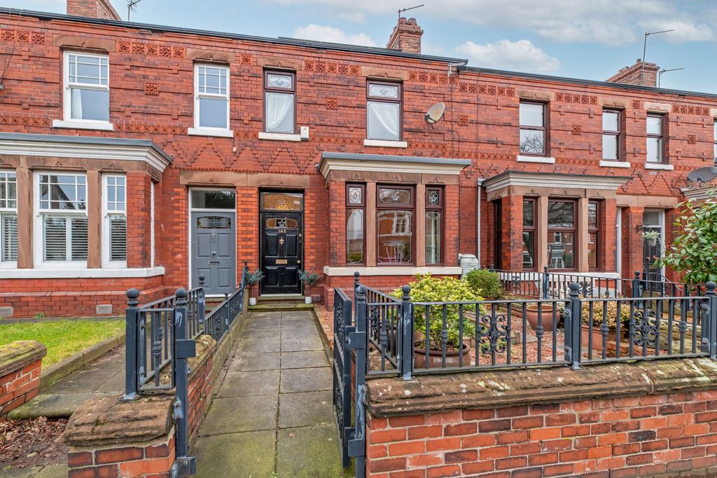 Property photo 1 of 16 Front Exterior