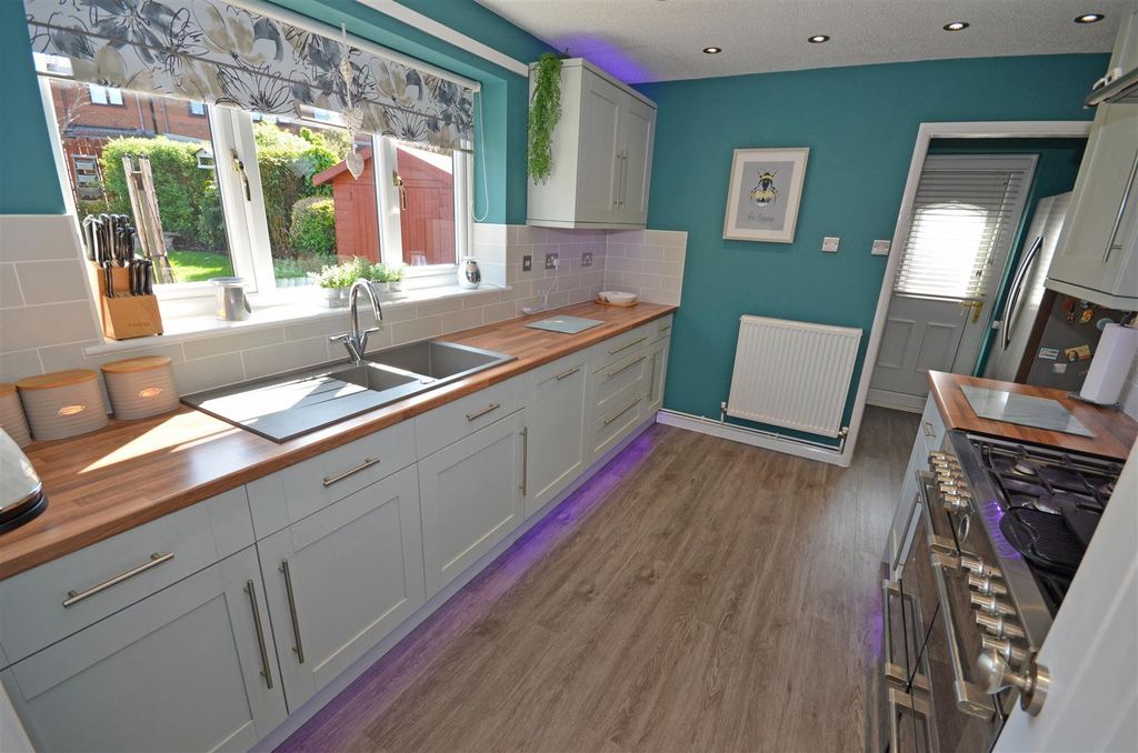 Property photo 3 of 37 01B.Jpg