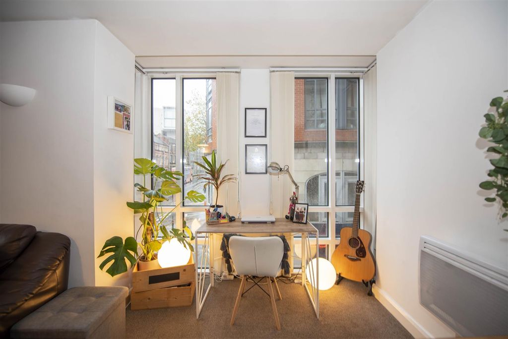 Property photo 3 of 11