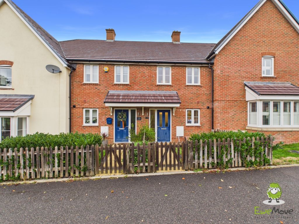 Property photo 1 of 14 Ewemove Estate Agents Basingstoke