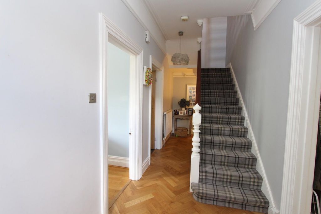 Property photo 3 of 31 Hallway