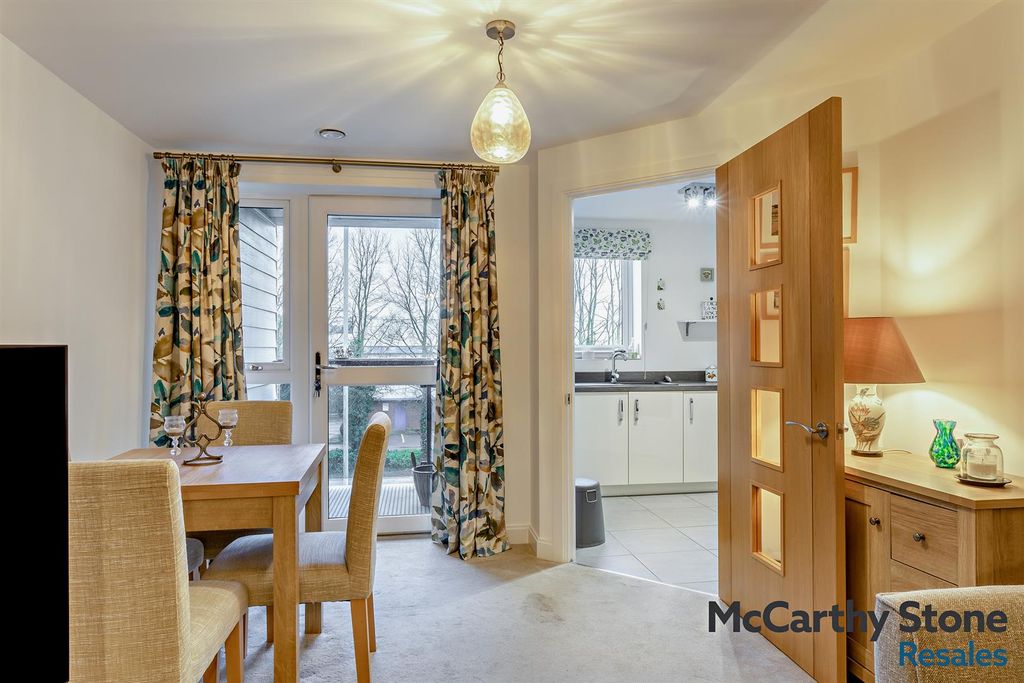 Additional image 5 of 2 bed flat for saleElizabeth Place, Trimbush Way, Market Harborough LE16