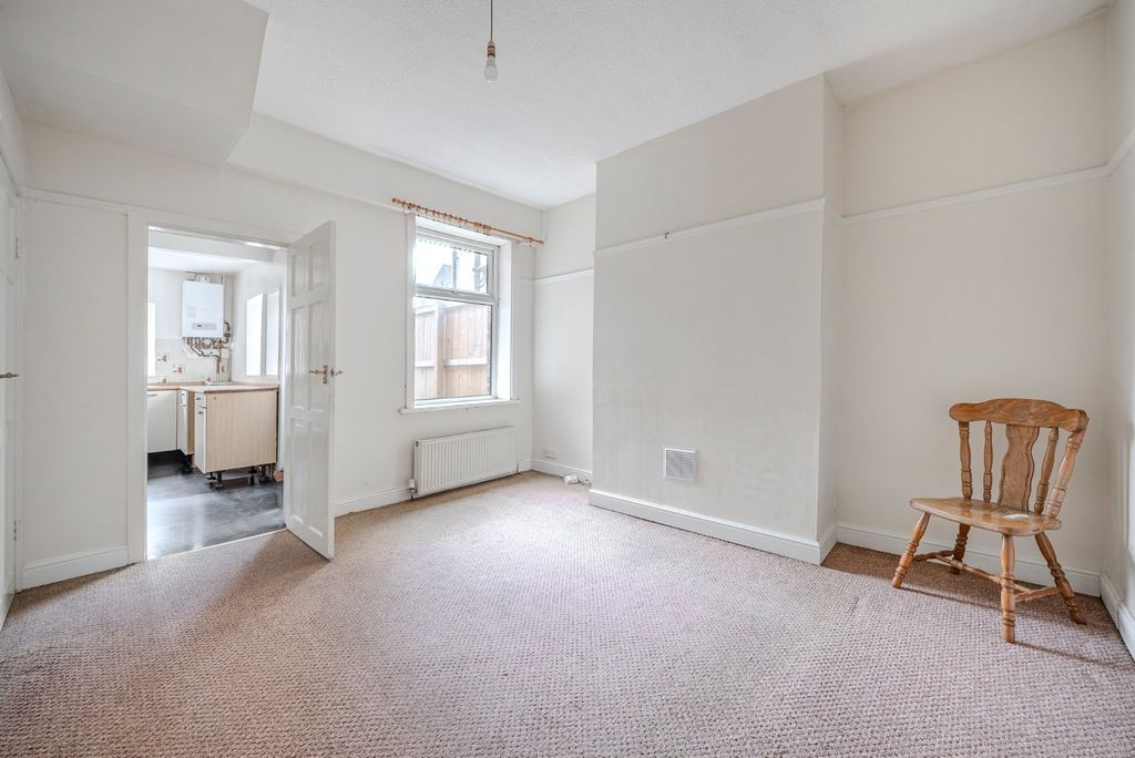Property photo 3 of 13 Picture No. 05