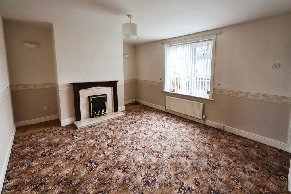 Property photo 2 of 10 Pbox-Img.Jpg