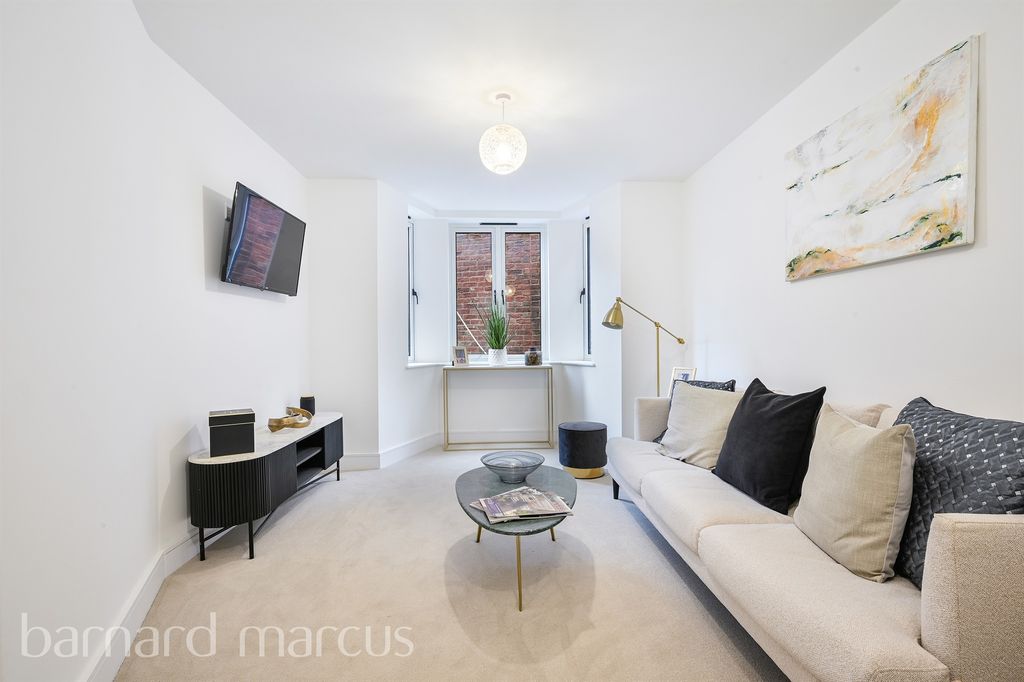 Property photo 3 of 16
