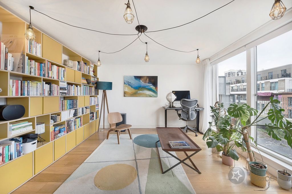 Property photo 3 of 13 Photo 3