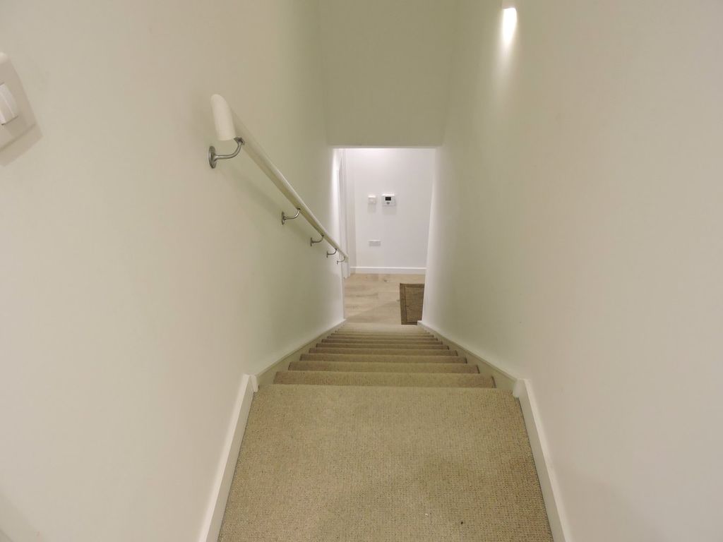 Property photo 3 of 26