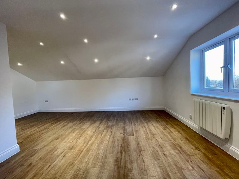 Property photo 3 of 5 Photo 4