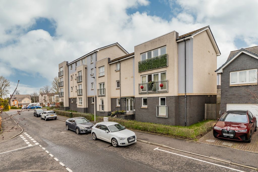 Property photo 1 of 18 Primary Property Image