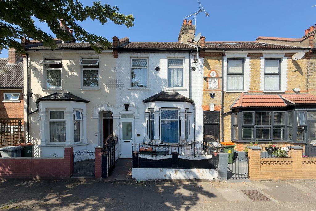 Property photo 1 of 19