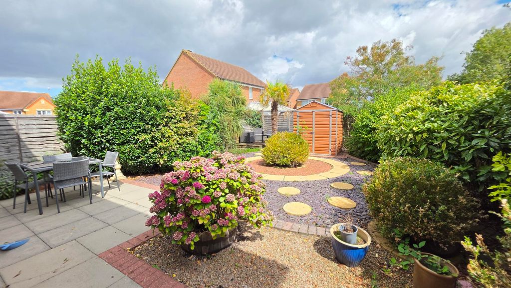 Property photo 3 of 19