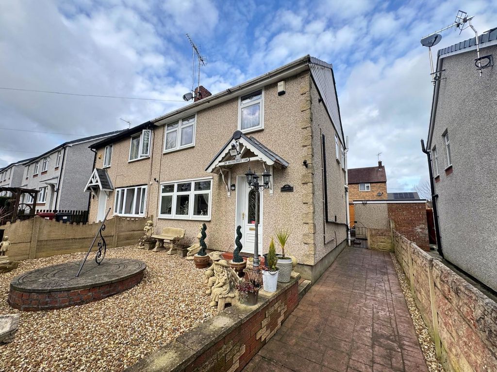 Property photo 1 of 16 Photo 7