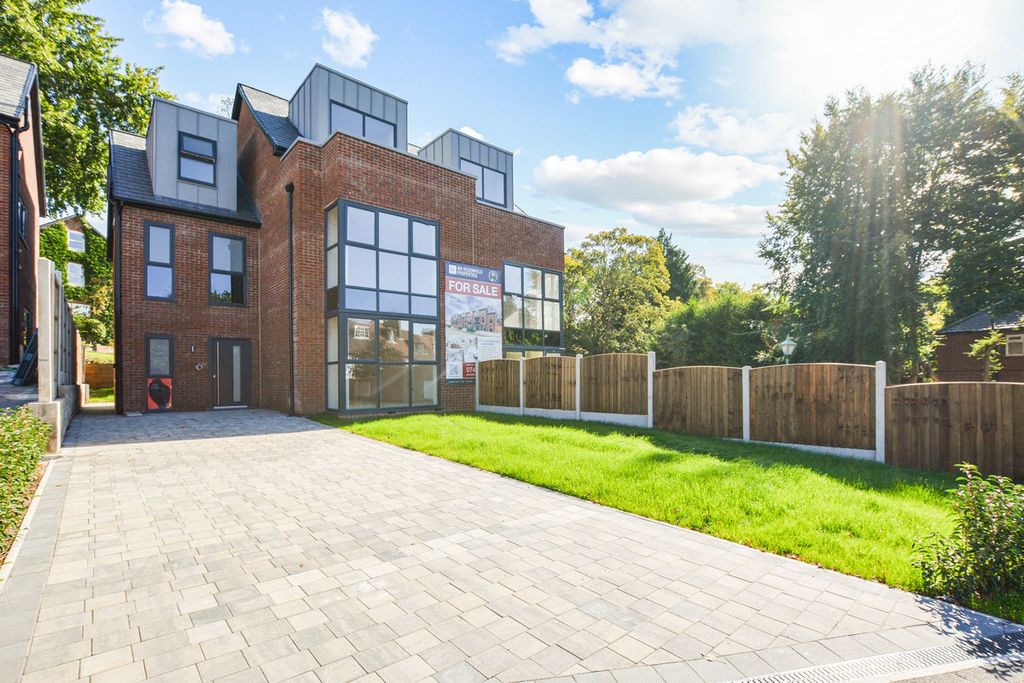 Property photo 2 of 30