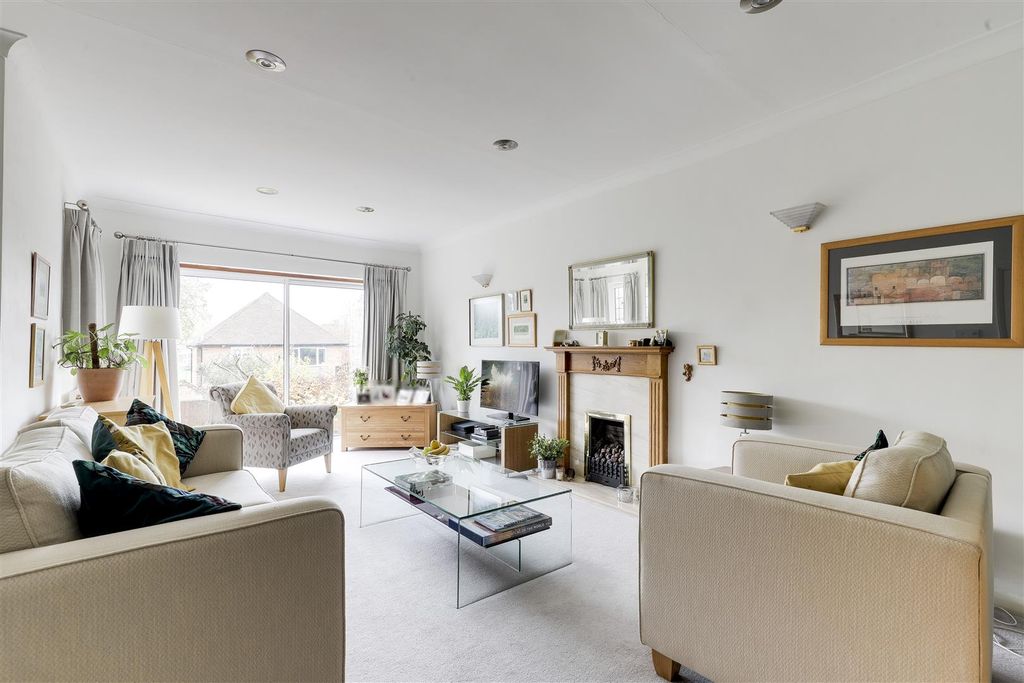 Property photo 2 of 35 671.Jpg