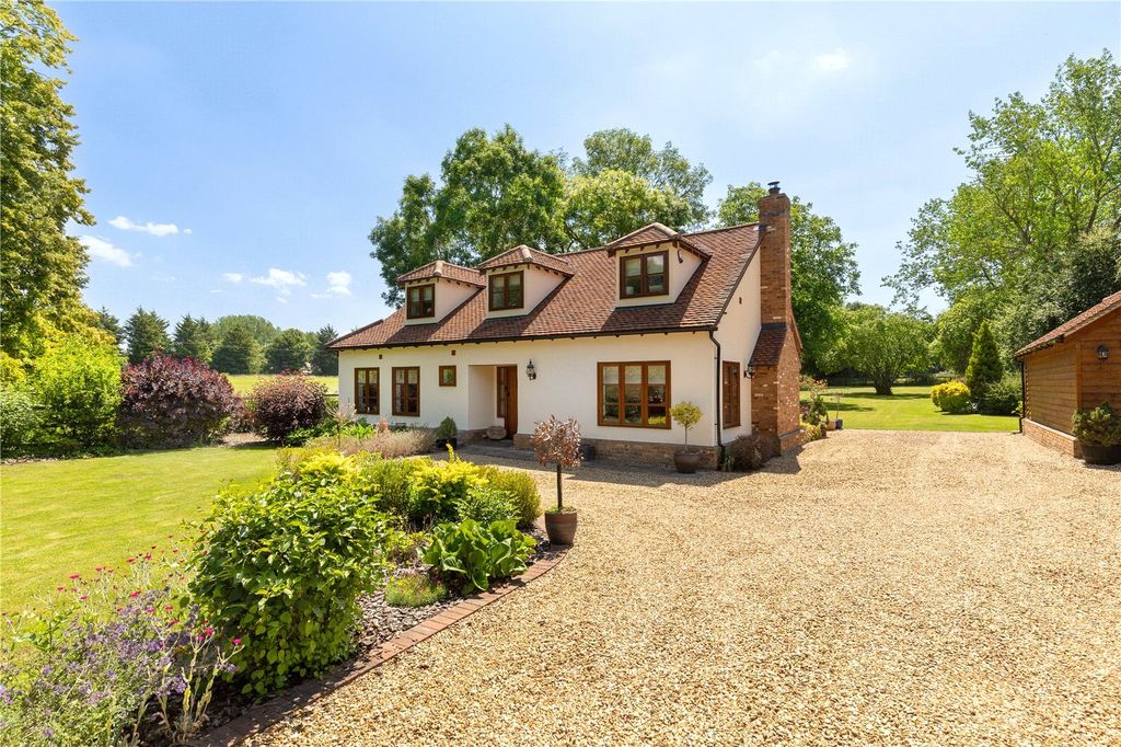 Property photo 2 of 22 Picture No. 24