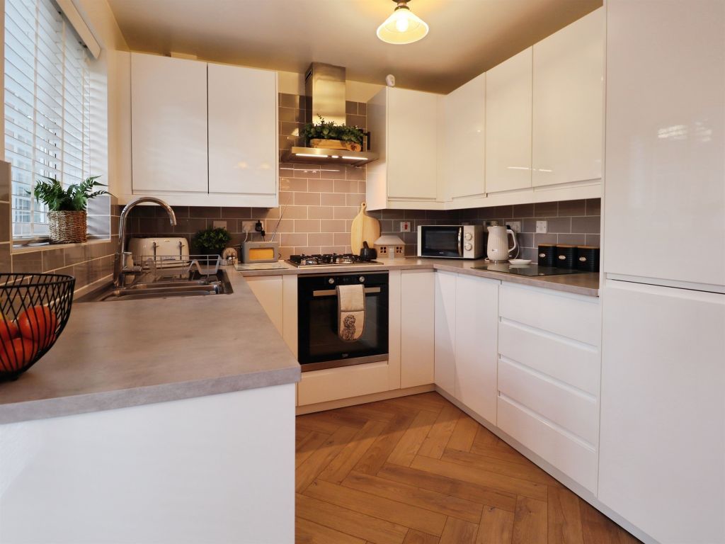 Property photo 3 of 20