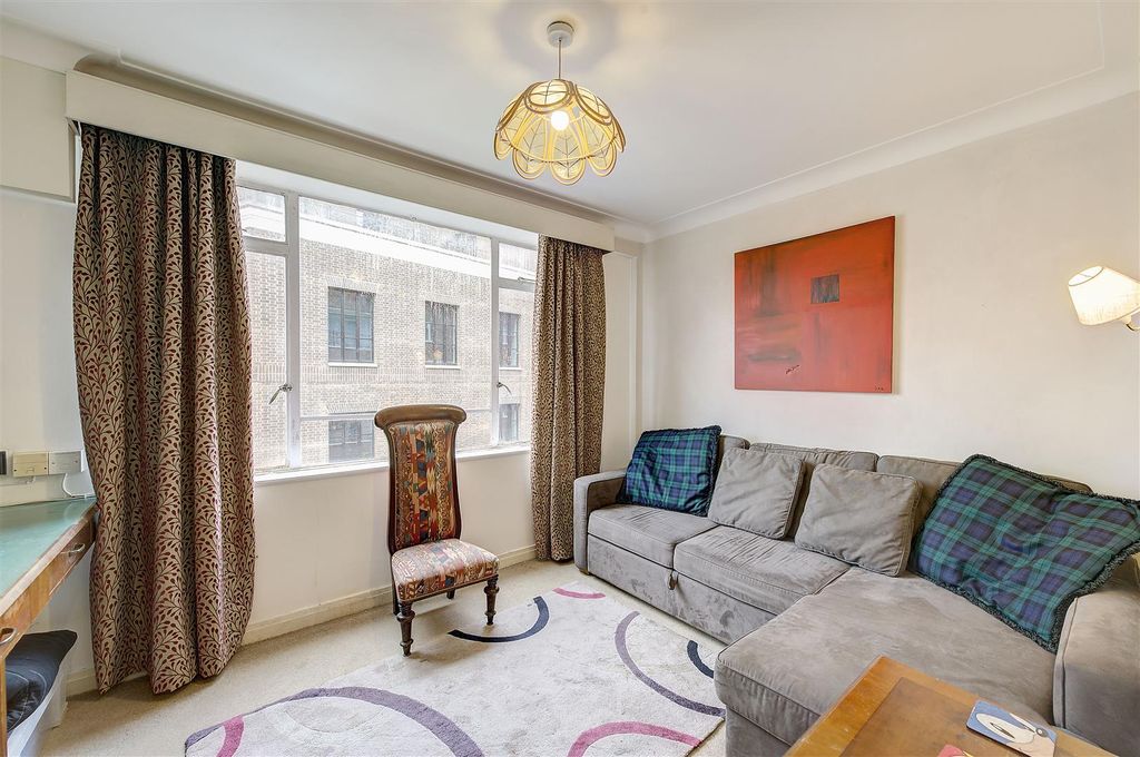 Property photo 2 of 5 Reception