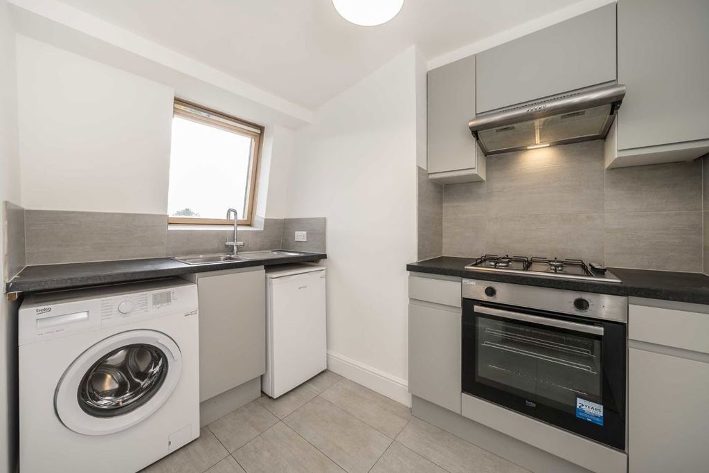 Property photo 2 of 5