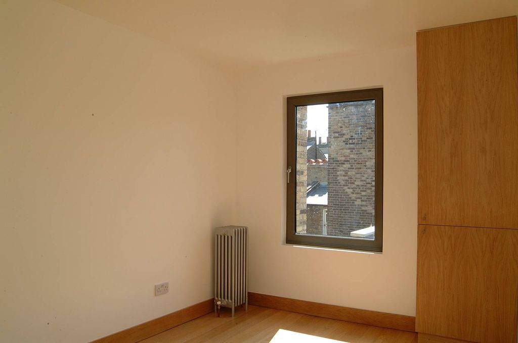 Property photo 1 of 3