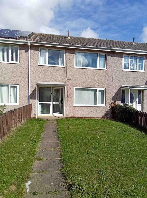 Property photo 1 of 2