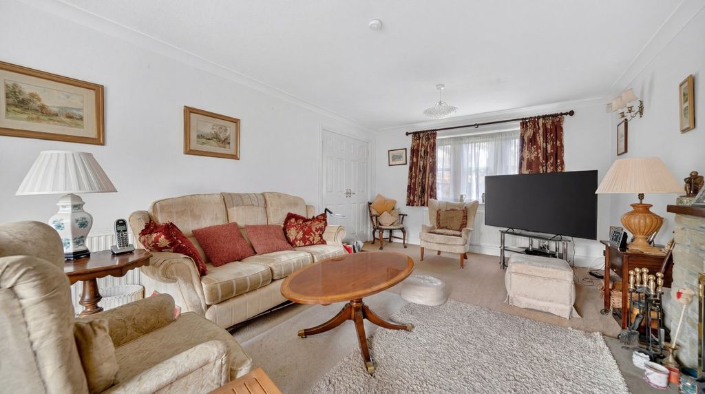 Property photo 3 of 16 Picture No. 20