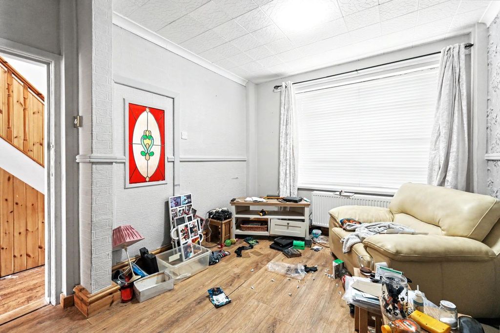 Property photo 2 of 15