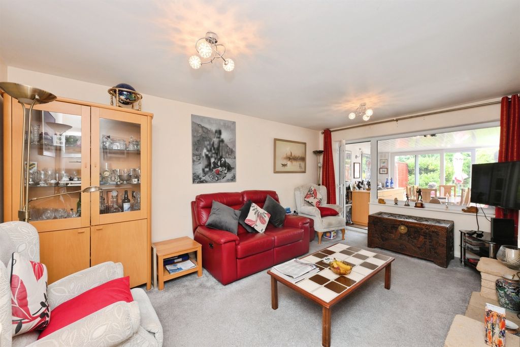 Property photo 3 of 17