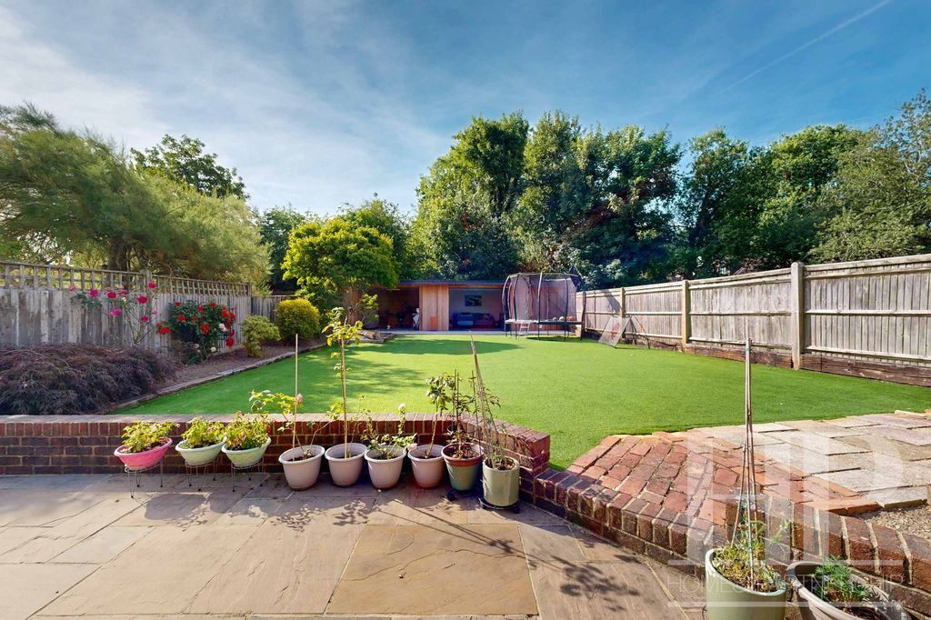 Property photo 3 of 30