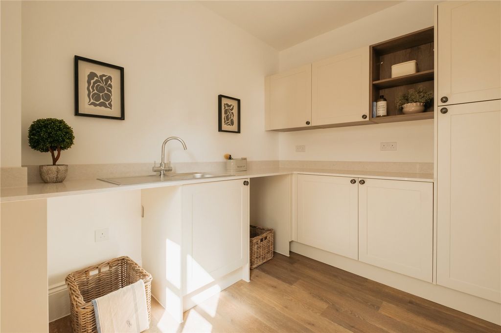 Property photo 3 of 5 Picture No. 03