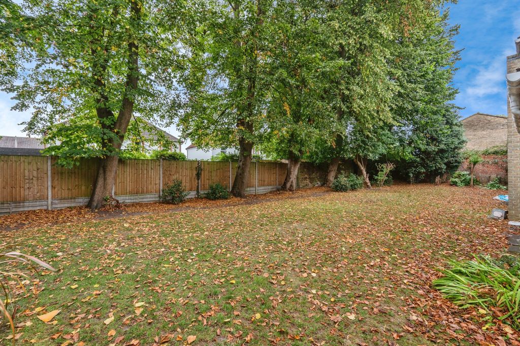 Property photo 3 of 17 Photography