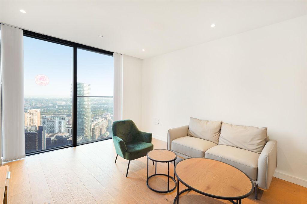 Property photo 3 of 14 Apartment 3702, Hampton Tower - He7Cgr9Z5Lj89Avgdz