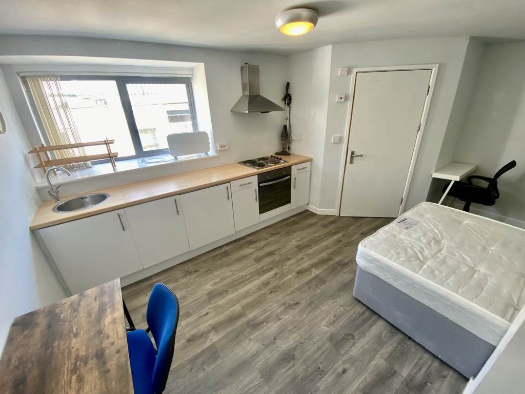 Property photo 1 of 6 Img_6637